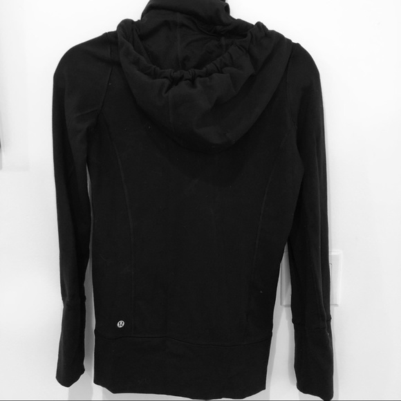 Women’s Lululemon stride II ruffle jacket - Picture 5 of 7